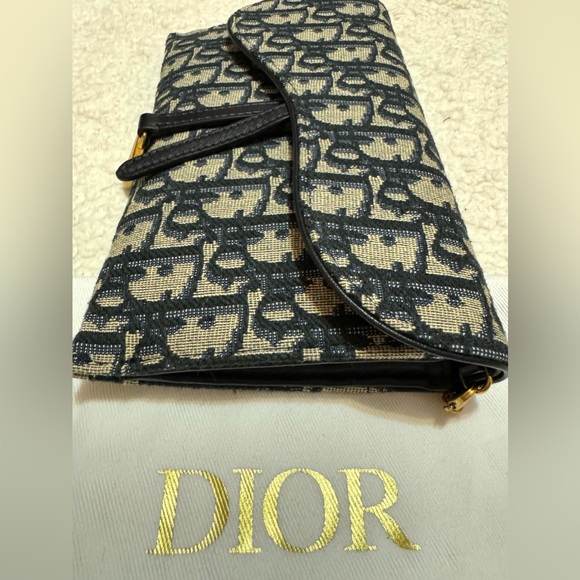 Christian Dior Saddle Wallet with Chain - Picture 5 of 7